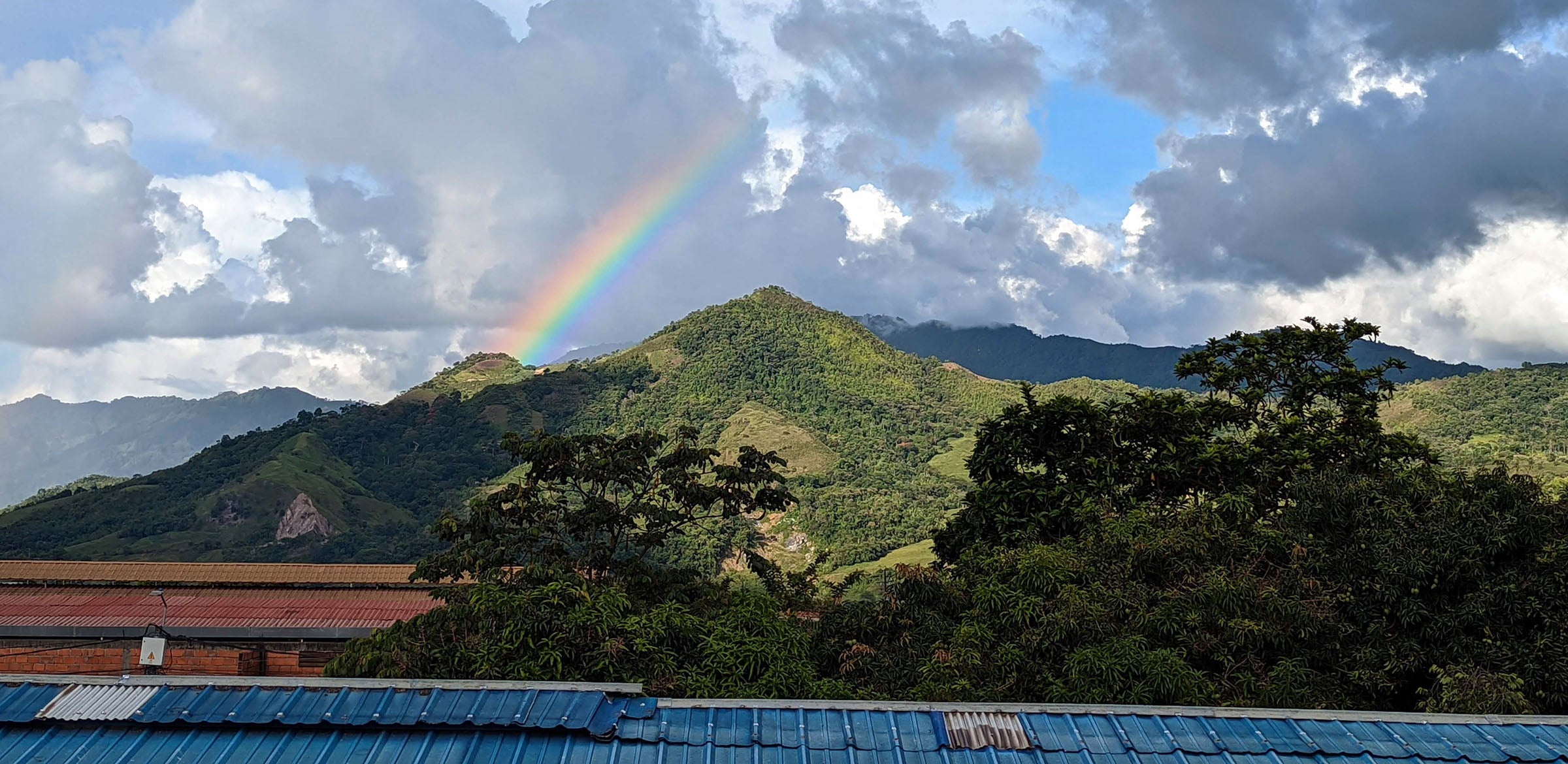 Tout - Producers: El Jordan - Slider 3