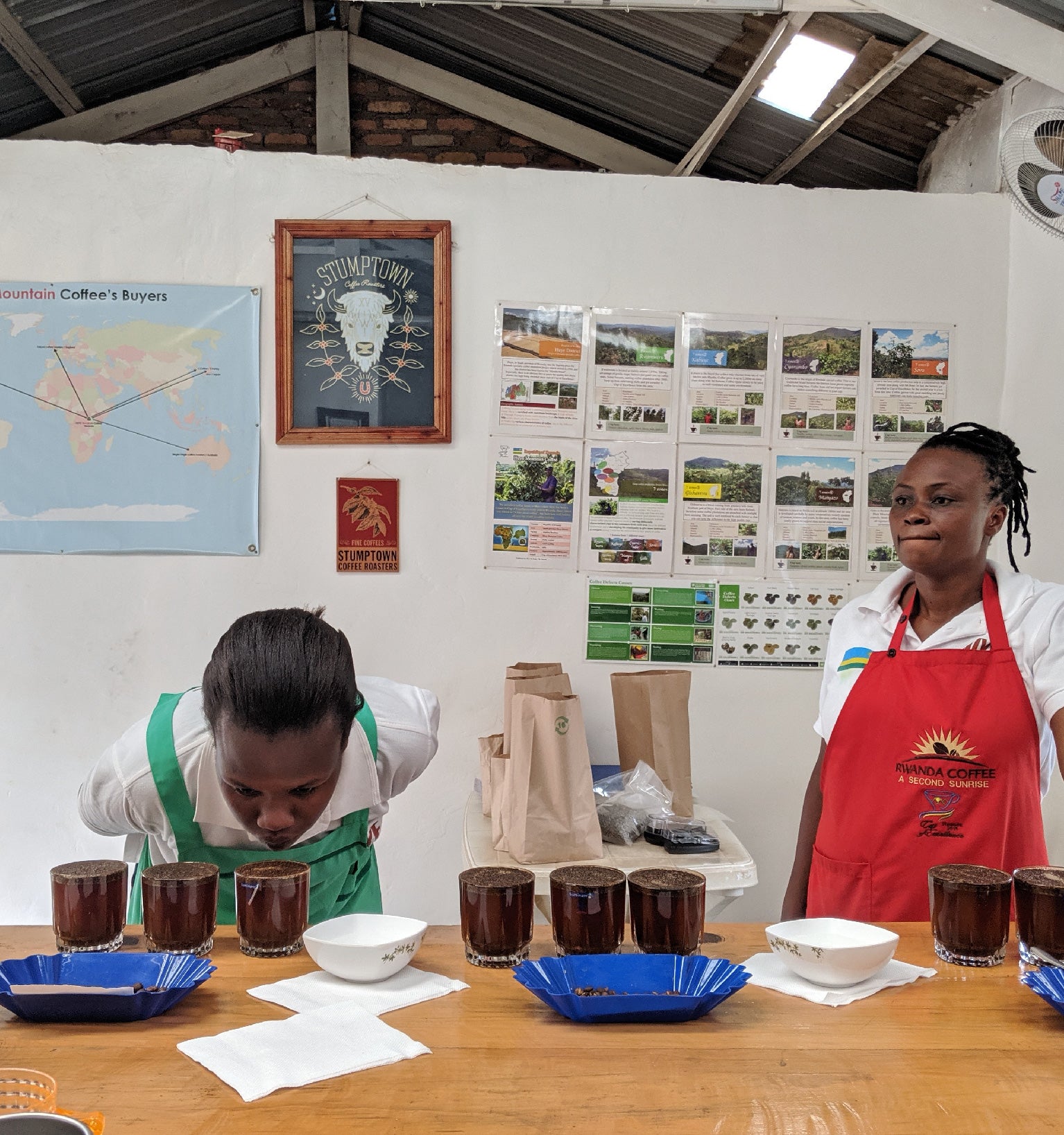 Tout - Producers: David Rubanzangabo - Slider 2